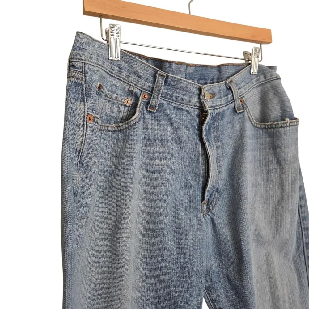 Lucky Brand Dungarees Sz 34 Short Classic Fit Distressed Light Blue Denim Jeans